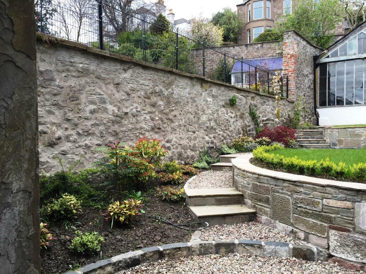 Carbet Lodge Dundee Exteriör bild